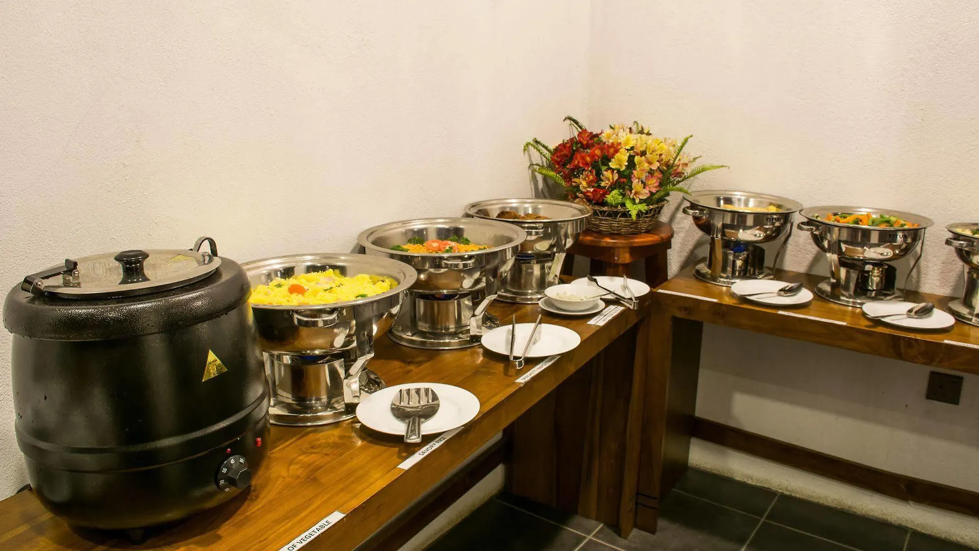 ***  Hill Pride City Hotel Nuwara Eliya Sri Lanka