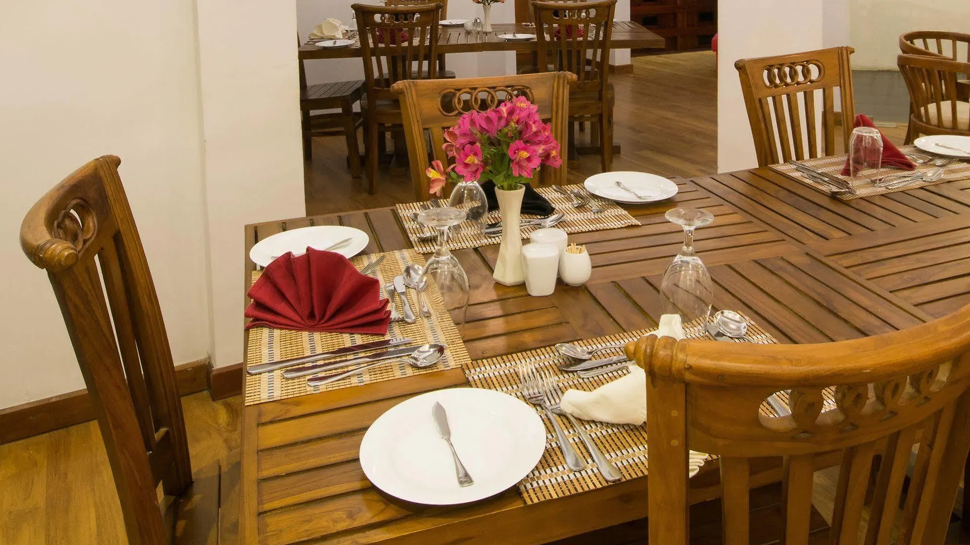 Hill Pride City Hotel Nuwara Eliya