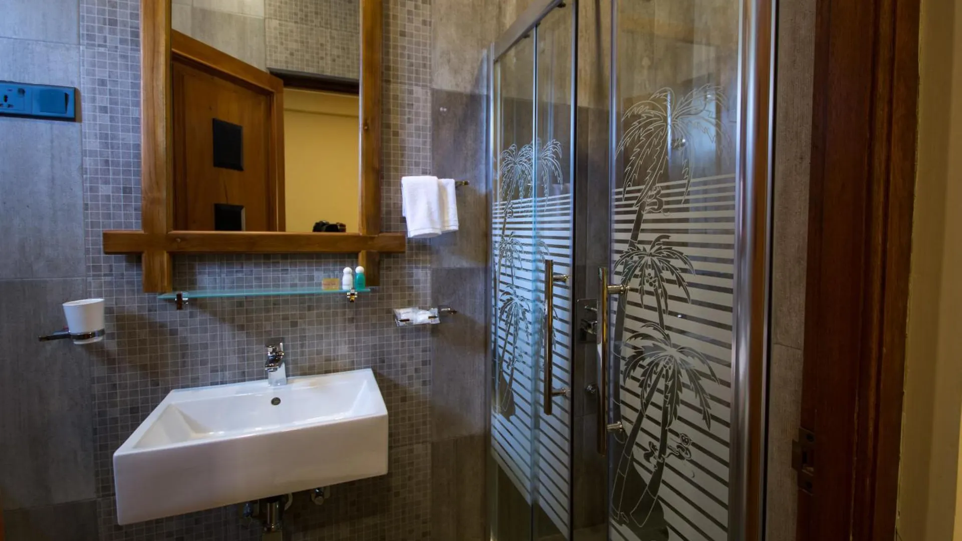 Hill Pride City Hotel Nuwara Eliya 3*,  Sri Lanka